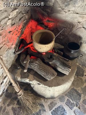 [P31] Casă veche portugheză-conservată integral,aici o vatră » foto by AZE
 - 
<span class="allrVoted glyphicon glyphicon-heart hidden" id="av1535793"></span>
<a class="m-l-10 hidden" id="sv1535793" onclick="voting_Foto_DelVot(,1535793,28903)" role="button">șterge vot <span class="glyphicon glyphicon-remove"></span></a>
<a id="v91535793" class=" c-red"  onclick="voting_Foto_SetVot(1535793)" role="button"><span class="glyphicon glyphicon-heart-empty"></span> <b>LIKE</b> = Votează poza</a> <img class="hidden"  id="f1535793W9" src="/imagini/loader.gif" border="0" /><span class="AjErrMes hidden" id="e1535793ErM"></span>