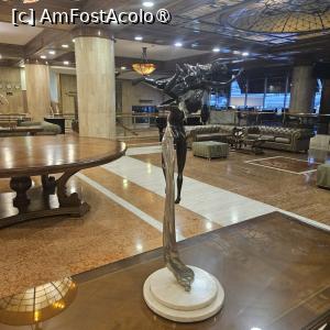 [P18] zona de lobby » foto by robert
 - 
<span class="allrVoted glyphicon glyphicon-heart hidden" id="av1472861"></span>
<a class="m-l-10 hidden" id="sv1472861" onclick="voting_Foto_DelVot(,1472861,28913)" role="button">șterge vot <span class="glyphicon glyphicon-remove"></span></a>
<a id="v91472861" class=" c-red"  onclick="voting_Foto_SetVot(1472861)" role="button"><span class="glyphicon glyphicon-heart-empty"></span> <b>LIKE</b> = Votează poza</a> <img class="hidden"  id="f1472861W9" src="/imagini/loader.gif" border="0" /><span class="AjErrMes hidden" id="e1472861ErM"></span>