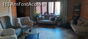 [P08] Cernăuți, T&S Apart-Hotel, La Recepție » foto by mprofeanu
 - 
<span class="allrVoted glyphicon glyphicon-heart hidden" id="av1479891"></span>
<a class="m-l-10 hidden" id="sv1479891" onclick="voting_Foto_DelVot(,1479891,28959)" role="button">șterge vot <span class="glyphicon glyphicon-remove"></span></a>
<a id="v91479891" class=" c-red"  onclick="voting_Foto_SetVot(1479891)" role="button"><span class="glyphicon glyphicon-heart-empty"></span> <b>LIKE</b> = Votează poza</a> <img class="hidden"  id="f1479891W9" src="/imagini/loader.gif" border="0" /><span class="AjErrMes hidden" id="e1479891ErM"></span>