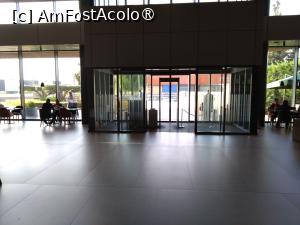 [P38] Intrarea in hotel » foto by Yoda
 - 
<span class="allrVoted glyphicon glyphicon-heart hidden" id="av1480015"></span>
<a class="m-l-10 hidden" id="sv1480015" onclick="voting_Foto_DelVot(,1480015,28960)" role="button">șterge vot <span class="glyphicon glyphicon-remove"></span></a>
<a id="v91480015" class=" c-red"  onclick="voting_Foto_SetVot(1480015)" role="button"><span class="glyphicon glyphicon-heart-empty"></span> <b>LIKE</b> = Votează poza</a> <img class="hidden"  id="f1480015W9" src="/imagini/loader.gif" border="0" /><span class="AjErrMes hidden" id="e1480015ErM"></span>