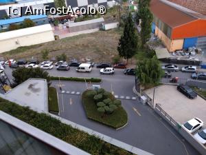 [P08] Intrarea in hotel vazuta din balcon » foto by Yoda
 - 
<span class="allrVoted glyphicon glyphicon-heart hidden" id="av1479985"></span>
<a class="m-l-10 hidden" id="sv1479985" onclick="voting_Foto_DelVot(,1479985,28960)" role="button">șterge vot <span class="glyphicon glyphicon-remove"></span></a>
<a id="v91479985" class=" c-red"  onclick="voting_Foto_SetVot(1479985)" role="button"><span class="glyphicon glyphicon-heart-empty"></span> <b>LIKE</b> = Votează poza</a> <img class="hidden"  id="f1479985W9" src="/imagini/loader.gif" border="0" /><span class="AjErrMes hidden" id="e1479985ErM"></span>