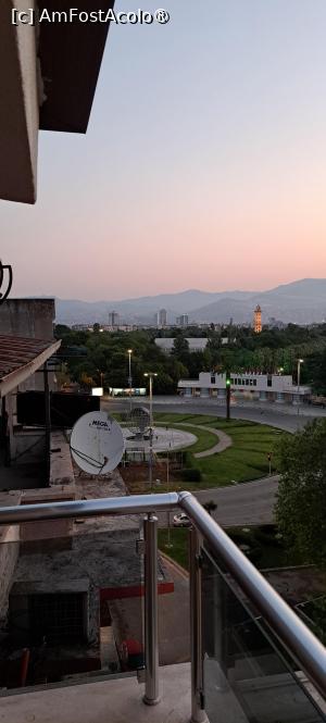 [P29] Vedere laterală din balcon » foto by irinad
 - 
<span class="allrVoted glyphicon glyphicon-heart hidden" id="av1481205"></span>
<a class="m-l-10 hidden" id="sv1481205" onclick="voting_Foto_DelVot(,1481205,28970)" role="button">șterge vot <span class="glyphicon glyphicon-remove"></span></a>
<a id="v91481205" class=" c-red"  onclick="voting_Foto_SetVot(1481205)" role="button"><span class="glyphicon glyphicon-heart-empty"></span> <b>LIKE</b> = Votează poza</a> <img class="hidden"  id="f1481205W9" src="/imagini/loader.gif" border="0" /><span class="AjErrMes hidden" id="e1481205ErM"></span>