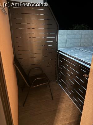 [P04] Un balcon micut la una din camere » foto by Trank
 - 
<span class="allrVoted glyphicon glyphicon-heart hidden" id="av1482500"></span>
<a class="m-l-10 hidden" id="sv1482500" onclick="voting_Foto_DelVot(,1482500,28981)" role="button">șterge vot <span class="glyphicon glyphicon-remove"></span></a>
<a id="v91482500" class=" c-red"  onclick="voting_Foto_SetVot(1482500)" role="button"><span class="glyphicon glyphicon-heart-empty"></span> <b>LIKE</b> = Votează poza</a> <img class="hidden"  id="f1482500W9" src="/imagini/loader.gif" border="0" /><span class="AjErrMes hidden" id="e1482500ErM"></span>