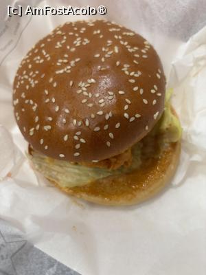 [P06] Hardees Dubai Mall » foto by AZE
 - 
<span class="allrVoted glyphicon glyphicon-heart hidden" id="av1487465"></span>
<a class="m-l-10 hidden" id="sv1487465" onclick="voting_Foto_DelVot(,1487465,28992)" role="button">șterge vot <span class="glyphicon glyphicon-remove"></span></a>
<a id="v91487465" class=" c-red"  onclick="voting_Foto_SetVot(1487465)" role="button"><span class="glyphicon glyphicon-heart-empty"></span> <b>LIKE</b> = Votează poza</a> <img class="hidden"  id="f1487465W9" src="/imagini/loader.gif" border="0" /><span class="AjErrMes hidden" id="e1487465ErM"></span>