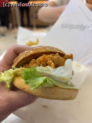 [P07] Hardees Dubai Mall » foto by AZE
 - 
<span class="allrVoted glyphicon glyphicon-heart hidden" id="av1487466"></span>
<a class="m-l-10 hidden" id="sv1487466" onclick="voting_Foto_DelVot(,1487466,28992)" role="button">șterge vot <span class="glyphicon glyphicon-remove"></span></a>
<a id="v91487466" class=" c-red"  onclick="voting_Foto_SetVot(1487466)" role="button"><span class="glyphicon glyphicon-heart-empty"></span> <b>LIKE</b> = Votează poza</a> <img class="hidden"  id="f1487466W9" src="/imagini/loader.gif" border="0" /><span class="AjErrMes hidden" id="e1487466ErM"></span>