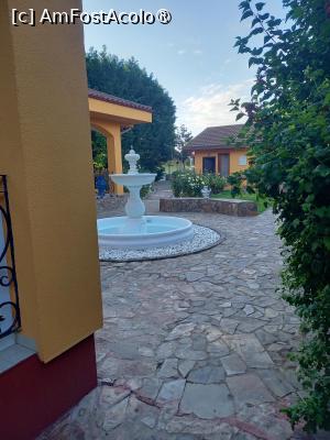 [P02] Curtea interioară » foto by zlatna
 - 
<span class="allrVoted glyphicon glyphicon-heart hidden" id="av1483926"></span>
<a class="m-l-10 hidden" id="sv1483926" onclick="voting_Foto_DelVot(,1483926,28996)" role="button">șterge vot <span class="glyphicon glyphicon-remove"></span></a>
<a id="v91483926" class=" c-red"  onclick="voting_Foto_SetVot(1483926)" role="button"><span class="glyphicon glyphicon-heart-empty"></span> <b>LIKE</b> = Votează poza</a> <img class="hidden"  id="f1483926W9" src="/imagini/loader.gif" border="0" /><span class="AjErrMes hidden" id="e1483926ErM"></span>