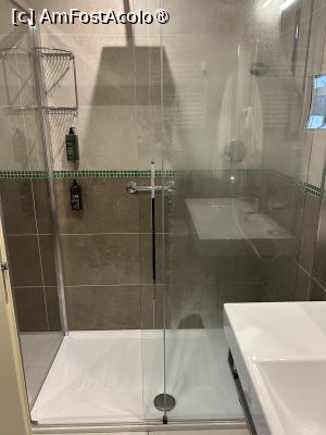 [P04] Cabina de duș » foto by Marelte
 - 
<span class="allrVoted glyphicon glyphicon-heart hidden" id="av1485119"></span>
<a class="m-l-10 hidden" id="sv1485119" onclick="voting_Foto_DelVot(,1485119,29003)" role="button">șterge vot <span class="glyphicon glyphicon-remove"></span></a>
<a id="v91485119" class=" c-red"  onclick="voting_Foto_SetVot(1485119)" role="button"><span class="glyphicon glyphicon-heart-empty"></span> <b>LIKE</b> = Votează poza</a> <img class="hidden"  id="f1485119W9" src="/imagini/loader.gif" border="0" /><span class="AjErrMes hidden" id="e1485119ErM"></span>