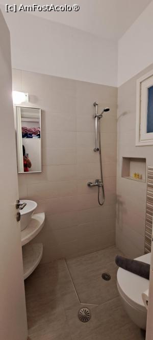 [P22] Hotel Pelagos, în baie » foto by irinad
 - 
<span class="allrVoted glyphicon glyphicon-heart hidden" id="av1485821"></span>
<a class="m-l-10 hidden" id="sv1485821" onclick="voting_Foto_DelVot(,1485821,29009)" role="button">șterge vot <span class="glyphicon glyphicon-remove"></span></a>
<a id="v91485821" class=" c-red"  onclick="voting_Foto_SetVot(1485821)" role="button"><span class="glyphicon glyphicon-heart-empty"></span> <b>LIKE</b> = Votează poza</a> <img class="hidden"  id="f1485821W9" src="/imagini/loader.gif" border="0" /><span class="AjErrMes hidden" id="e1485821ErM"></span>