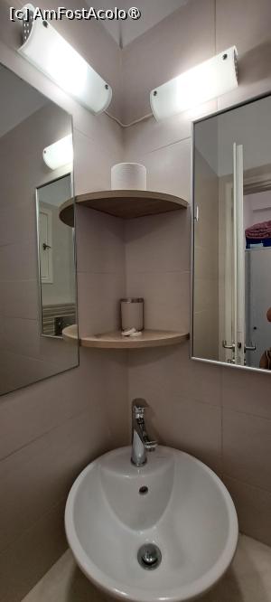[P23] Hotel Pelagos, în baie » foto by irinad
 - 
<span class="allrVoted glyphicon glyphicon-heart hidden" id="av1485822"></span>
<a class="m-l-10 hidden" id="sv1485822" onclick="voting_Foto_DelVot(,1485822,29009)" role="button">șterge vot <span class="glyphicon glyphicon-remove"></span></a>
<a id="v91485822" class=" c-red"  onclick="voting_Foto_SetVot(1485822)" role="button"><span class="glyphicon glyphicon-heart-empty"></span> <b>LIKE</b> = Votează poza</a> <img class="hidden"  id="f1485822W9" src="/imagini/loader.gif" border="0" /><span class="AjErrMes hidden" id="e1485822ErM"></span>