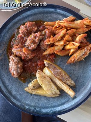 [P26] Restaurant Bay View,ce am mâncat » foto by AZE
 - 
<span class="allrVoted glyphicon glyphicon-heart hidden" id="av1488487"></span>
<a class="m-l-10 hidden" id="sv1488487" onclick="voting_Foto_DelVot(,1488487,29037)" role="button">șterge vot <span class="glyphicon glyphicon-remove"></span></a>
<a id="v91488487" class=" c-red"  onclick="voting_Foto_SetVot(1488487)" role="button"><span class="glyphicon glyphicon-heart-empty"></span> <b>LIKE</b> = Votează poza</a> <img class="hidden"  id="f1488487W9" src="/imagini/loader.gif" border="0" /><span class="AjErrMes hidden" id="e1488487ErM"></span>