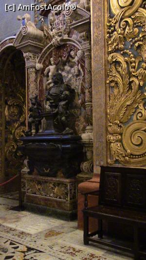 [P10] Monumentul funerar al Marelui Maestru Antonio Manoel de Vilhena din Capela Limbii de Castilia, Leon si Portugalia. » foto by ovidiuyepi
 - 
<span class="allrVoted glyphicon glyphicon-heart hidden" id="av1231887"></span>
<a class="m-l-10 hidden" id="sv1231887" onclick="voting_Foto_DelVot(,1231887,29039)" role="button">șterge vot <span class="glyphicon glyphicon-remove"></span></a>
<a id="v91231887" class=" c-red"  onclick="voting_Foto_SetVot(1231887)" role="button"><span class="glyphicon glyphicon-heart-empty"></span> <b>LIKE</b> = Votează poza</a> <img class="hidden"  id="f1231887W9" src="/imagini/loader.gif" border="0" /><span class="AjErrMes hidden" id="e1231887ErM"></span>