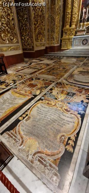 [P09] 09. La fel este și pavimentul ei, format din lespezi funerare. » foto by doinafil
 - 
<span class="allrVoted glyphicon glyphicon-heart hidden" id="av1488566"></span>
<a class="m-l-10 hidden" id="sv1488566" onclick="voting_Foto_DelVot(,1488566,29039)" role="button">șterge vot <span class="glyphicon glyphicon-remove"></span></a>
<a id="v91488566" class=" c-red"  onclick="voting_Foto_SetVot(1488566)" role="button"><span class="glyphicon glyphicon-heart-empty"></span> <b>LIKE</b> = Votează poza</a> <img class="hidden"  id="f1488566W9" src="/imagini/loader.gif" border="0" /><span class="AjErrMes hidden" id="e1488566ErM"></span>