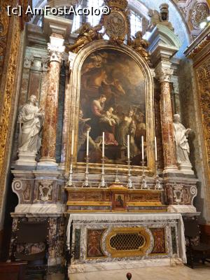 [P12] Capela limbii italiene este consacrata Sf. Ecaterina din Alexandria, patroana cavalerilor italieni. In altar am admirat pictura „Mistica Casatorie a Sf. Ecaterna”, executata in 1670 de catre Mattia Preti. Capela gazduieste mormantul Marelui Maestru Gregorio Carafa, eroul care a reusit sa-i infranga pe otomani in batalia de la Dardanele. » foto by geani anto
 - 
<span class="allrVoted glyphicon glyphicon-heart hidden" id="av1258039"></span>
<a class="m-l-10 hidden" id="sv1258039" onclick="voting_Foto_DelVot(,1258039,29039)" role="button">șterge vot <span class="glyphicon glyphicon-remove"></span></a>
<a id="v91258039" class=" c-red"  onclick="voting_Foto_SetVot(1258039)" role="button"><span class="glyphicon glyphicon-heart-empty"></span> <b>LIKE</b> = Votează poza</a> <img class="hidden"  id="f1258039W9" src="/imagini/loader.gif" border="0" /><span class="AjErrMes hidden" id="e1258039ErM"></span>