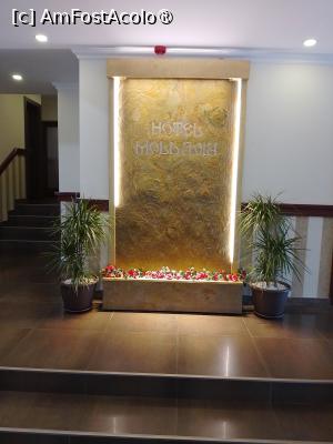 [P04] Placa de gresie (rocă) cu numele hotelului din hol » foto by Mitica49
 - 
<span class="allrVoted glyphicon glyphicon-heart hidden" id="av1489713"></span>
<a class="m-l-10 hidden" id="sv1489713" onclick="voting_Foto_DelVot(,1489713,29046)" role="button">șterge vot <span class="glyphicon glyphicon-remove"></span></a>
<a id="v91489713" class=" c-red"  onclick="voting_Foto_SetVot(1489713)" role="button"><span class="glyphicon glyphicon-heart-empty"></span> <b>LIKE</b> = Votează poza</a> <img class="hidden"  id="f1489713W9" src="/imagini/loader.gif" border="0" /><span class="AjErrMes hidden" id="e1489713ErM"></span>