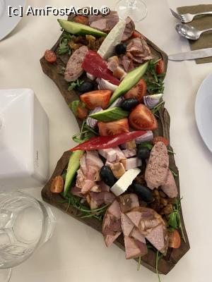 [P29] Hotel Alexandra Mamaia - papa bun » foto by nicole33
 - 
<span class="allrVoted glyphicon glyphicon-heart hidden" id="av1513049"></span>
<a class="m-l-10 hidden" id="sv1513049" onclick="voting_Foto_DelVot(,1513049,29052)" role="button">șterge vot <span class="glyphicon glyphicon-remove"></span></a>
<a id="v91513049" class=" c-red"  onclick="voting_Foto_SetVot(1513049)" role="button"><span class="glyphicon glyphicon-heart-empty"></span> <b>LIKE</b> = Votează poza</a> <img class="hidden"  id="f1513049W9" src="/imagini/loader.gif" border="0" /><span class="AjErrMes hidden" id="e1513049ErM"></span>