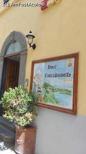 [P36] Există și hotel Castel Gandolfo » foto by ANILU
 - 
<span class="allrVoted glyphicon glyphicon-heart hidden" id="av1329288"></span>
<a class="m-l-10 hidden" id="sv1329288" onclick="voting_Foto_DelVot(,1329288,29060)" role="button">șterge vot <span class="glyphicon glyphicon-remove"></span></a>
<a id="v91329288" class=" c-red"  onclick="voting_Foto_SetVot(1329288)" role="button"><span class="glyphicon glyphicon-heart-empty"></span> <b>LIKE</b> = Votează poza</a> <img class="hidden"  id="f1329288W9" src="/imagini/loader.gif" border="0" /><span class="AjErrMes hidden" id="e1329288ErM"></span>