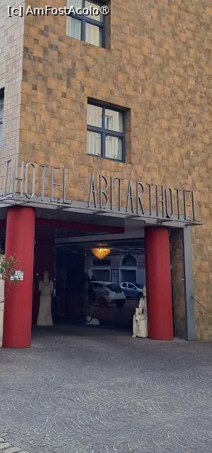 [P02] Hotel Abitart - Roma » foto by zlatna
 - 
<span class="allrVoted glyphicon glyphicon-heart hidden" id="av1493098"></span>
<a class="m-l-10 hidden" id="sv1493098" onclick="voting_Foto_DelVot(,1493098,29073)" role="button">șterge vot <span class="glyphicon glyphicon-remove"></span></a>
<a id="v91493098" class=" c-red"  onclick="voting_Foto_SetVot(1493098)" role="button"><span class="glyphicon glyphicon-heart-empty"></span> <b>LIKE</b> = Votează poza</a> <img class="hidden"  id="f1493098W9" src="/imagini/loader.gif" border="0" /><span class="AjErrMes hidden" id="e1493098ErM"></span>