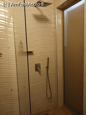 [P04] cabina de dus » foto by nela b
 - 
<span class="allrVoted glyphicon glyphicon-heart hidden" id="av1493718"></span>
<a class="m-l-10 hidden" id="sv1493718" onclick="voting_Foto_DelVot(,1493718,29079)" role="button">șterge vot <span class="glyphicon glyphicon-remove"></span></a>
<a id="v91493718" class=" c-red"  onclick="voting_Foto_SetVot(1493718)" role="button"><span class="glyphicon glyphicon-heart-empty"></span> <b>LIKE</b> = Votează poza</a> <img class="hidden"  id="f1493718W9" src="/imagini/loader.gif" border="0" /><span class="AjErrMes hidden" id="e1493718ErM"></span>
