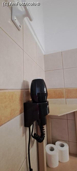 [P31] Uscătorul de păr » foto by irinad
 - 
<span class="allrVoted glyphicon glyphicon-heart hidden" id="av1494533"></span>
<a class="m-l-10 hidden" id="sv1494533" onclick="voting_Foto_DelVot(,1494533,29086)" role="button">șterge vot <span class="glyphicon glyphicon-remove"></span></a>
<a id="v91494533" class=" c-red"  onclick="voting_Foto_SetVot(1494533)" role="button"><span class="glyphicon glyphicon-heart-empty"></span> <b>LIKE</b> = Votează poza</a> <img class="hidden"  id="f1494533W9" src="/imagini/loader.gif" border="0" /><span class="AjErrMes hidden" id="e1494533ErM"></span>