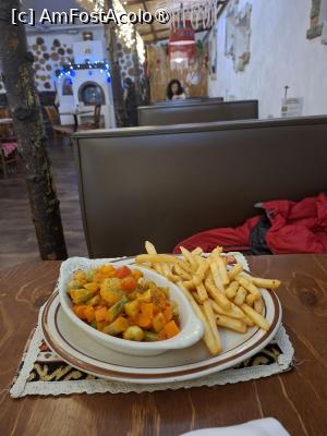 [P21] ghiveci de legume » foto by robert
 - 
<span class="allrVoted glyphicon glyphicon-heart hidden" id="av1505001"></span>
<a class="m-l-10 hidden" id="sv1505001" onclick="voting_Foto_DelVot(,1505001,29124)" role="button">șterge vot <span class="glyphicon glyphicon-remove"></span></a>
<a id="v91505001" class=" c-red"  onclick="voting_Foto_SetVot(1505001)" role="button"><span class="glyphicon glyphicon-heart-empty"></span> <b>LIKE</b> = Votează poza</a> <img class="hidden"  id="f1505001W9" src="/imagini/loader.gif" border="0" /><span class="AjErrMes hidden" id="e1505001ErM"></span>