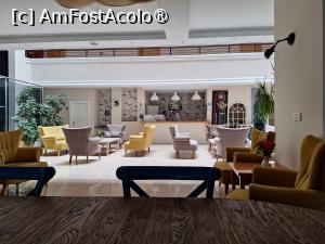 [P12] lobby cu receptia in fundal » foto by Scorpions
 - 
<span class="allrVoted glyphicon glyphicon-heart hidden" id="av1498384"></span>
<a class="m-l-10 hidden" id="sv1498384" onclick="voting_Foto_DelVot(,1498384,29125)" role="button">șterge vot <span class="glyphicon glyphicon-remove"></span></a>
<a id="v91498384" class=" c-red"  onclick="voting_Foto_SetVot(1498384)" role="button"><span class="glyphicon glyphicon-heart-empty"></span> <b>LIKE</b> = Votează poza</a> <img class="hidden"  id="f1498384W9" src="/imagini/loader.gif" border="0" /><span class="AjErrMes hidden" id="e1498384ErM"></span>
