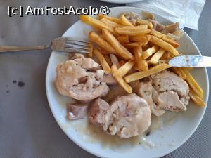 [P48] Rulada de carne cu umplutura de orez, sos si cartofi pai » foto by Scorpions
 - 
<span class="allrVoted glyphicon glyphicon-heart hidden" id="av1498420"></span>
<a class="m-l-10 hidden" id="sv1498420" onclick="voting_Foto_DelVot(,1498420,29125)" role="button">șterge vot <span class="glyphicon glyphicon-remove"></span></a>
<a id="v91498420" class=" c-red"  onclick="voting_Foto_SetVot(1498420)" role="button"><span class="glyphicon glyphicon-heart-empty"></span> <b>LIKE</b> = Votează poza</a> <img class="hidden"  id="f1498420W9" src="/imagini/loader.gif" border="0" /><span class="AjErrMes hidden" id="e1498420ErM"></span>