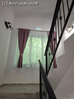 [P18] pe hol în hotel » foto by zlatna
 - 
<span class="allrVoted glyphicon glyphicon-heart hidden" id="av1498725"></span>
<a class="m-l-10 hidden" id="sv1498725" onclick="voting_Foto_DelVot(,1498725,29126)" role="button">șterge vot <span class="glyphicon glyphicon-remove"></span></a>
<a id="v91498725" class=" c-red"  onclick="voting_Foto_SetVot(1498725)" role="button"><span class="glyphicon glyphicon-heart-empty"></span> <b>LIKE</b> = Votează poza</a> <img class="hidden"  id="f1498725W9" src="/imagini/loader.gif" border="0" /><span class="AjErrMes hidden" id="e1498725ErM"></span>