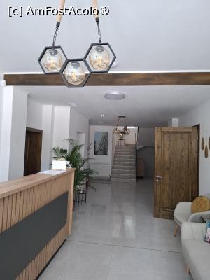 [P22] La recepția hotelului » foto by zlatna
 - 
<span class="allrVoted glyphicon glyphicon-heart hidden" id="av1498729"></span>
<a class="m-l-10 hidden" id="sv1498729" onclick="voting_Foto_DelVot(,1498729,29126)" role="button">șterge vot <span class="glyphicon glyphicon-remove"></span></a>
<a id="v91498729" class=" c-red"  onclick="voting_Foto_SetVot(1498729)" role="button"><span class="glyphicon glyphicon-heart-empty"></span> <b>LIKE</b> = Votează poza</a> <img class="hidden"  id="f1498729W9" src="/imagini/loader.gif" border="0" /><span class="AjErrMes hidden" id="e1498729ErM"></span>