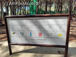 [P46] Panou informativ în pădurice » foto by crismis
 - 
<span class="allrVoted glyphicon glyphicon-heart hidden" id="av1499741"></span>
<a class="m-l-10 hidden" id="sv1499741" onclick="voting_Foto_DelVot(,1499741,29133)" role="button">șterge vot <span class="glyphicon glyphicon-remove"></span></a>
<a id="v91499741" class=" c-red"  onclick="voting_Foto_SetVot(1499741)" role="button"><span class="glyphicon glyphicon-heart-empty"></span> <b>LIKE</b> = Votează poza</a> <img class="hidden"  id="f1499741W9" src="/imagini/loader.gif" border="0" /><span class="AjErrMes hidden" id="e1499741ErM"></span>