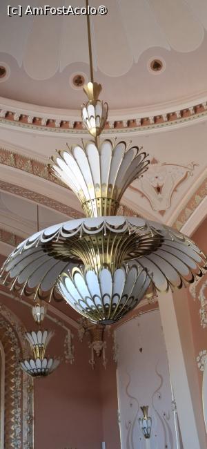 [P16] Constanta - Cazinoul, policandre in fosta sala de bal. » foto by iulianic
 - 
<span class="allrVoted glyphicon glyphicon-heart hidden" id="av1547706"></span>
<a class="m-l-10 hidden" id="sv1547706" onclick="voting_Foto_DelVot(,1547706,29149)" role="button">șterge vot <span class="glyphicon glyphicon-remove"></span></a>
<a id="v91547706" class=" c-red"  onclick="voting_Foto_SetVot(1547706)" role="button"><span class="glyphicon glyphicon-heart-empty"></span> <b>LIKE</b> = Votează poza</a> <img class="hidden"  id="f1547706W9" src="/imagini/loader.gif" border="0" /><span class="AjErrMes hidden" id="e1547706ErM"></span>
