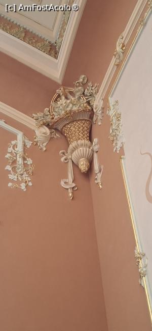 [P18] Constanta - Cazinoul, decoratiuni in fosta sala de bal. » foto by iulianic
 - 
<span class="allrVoted glyphicon glyphicon-heart hidden" id="av1547708"></span>
<a class="m-l-10 hidden" id="sv1547708" onclick="voting_Foto_DelVot(,1547708,29149)" role="button">șterge vot <span class="glyphicon glyphicon-remove"></span></a>
<a id="v91547708" class=" c-red"  onclick="voting_Foto_SetVot(1547708)" role="button"><span class="glyphicon glyphicon-heart-empty"></span> <b>LIKE</b> = Votează poza</a> <img class="hidden"  id="f1547708W9" src="/imagini/loader.gif" border="0" /><span class="AjErrMes hidden" id="e1547708ErM"></span>