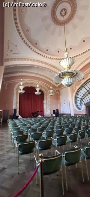 [P20] Constanta - Cazinoul, fosta sala de bal. » foto by iulianic
 - 
<span class="allrVoted glyphicon glyphicon-heart hidden" id="av1547710"></span>
<a class="m-l-10 hidden" id="sv1547710" onclick="voting_Foto_DelVot(,1547710,29149)" role="button">șterge vot <span class="glyphicon glyphicon-remove"></span></a>
<a id="v91547710" class=" c-red"  onclick="voting_Foto_SetVot(1547710)" role="button"><span class="glyphicon glyphicon-heart-empty"></span> <b>LIKE</b> = Votează poza</a> <img class="hidden"  id="f1547710W9" src="/imagini/loader.gif" border="0" /><span class="AjErrMes hidden" id="e1547710ErM"></span>