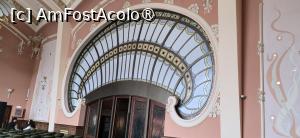 [P24] 24. „Scoica” cu vitraliu, de deasupra ușii.  » foto by doinafil
 - 
<span class="allrVoted glyphicon glyphicon-heart hidden" id="av1524106"></span>
<a class="m-l-10 hidden" id="sv1524106" onclick="voting_Foto_DelVot(,1524106,29149)" role="button">șterge vot <span class="glyphicon glyphicon-remove"></span></a>
<a id="v91524106" class=" c-red"  onclick="voting_Foto_SetVot(1524106)" role="button"><span class="glyphicon glyphicon-heart-empty"></span> <b>LIKE</b> = Votează poza</a> <img class="hidden"  id="f1524106W9" src="/imagini/loader.gif" border="0" /><span class="AjErrMes hidden" id="e1524106ErM"></span>