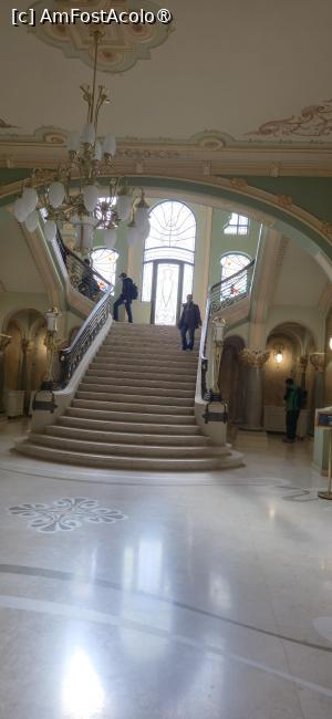 [P03] 3. De la parter se vede majestuoasa scară. » foto by doinafil
 - 
<span class="allrVoted glyphicon glyphicon-heart hidden" id="av1524085"></span>
<a class="m-l-10 hidden" id="sv1524085" onclick="voting_Foto_DelVot(,1524085,29149)" role="button">șterge vot <span class="glyphicon glyphicon-remove"></span></a>
<a id="v91524085" class=" c-red"  onclick="voting_Foto_SetVot(1524085)" role="button"><span class="glyphicon glyphicon-heart-empty"></span> <b>LIKE</b> = Votează poza</a> <img class="hidden"  id="f1524085W9" src="/imagini/loader.gif" border="0" /><span class="AjErrMes hidden" id="e1524085ErM"></span>