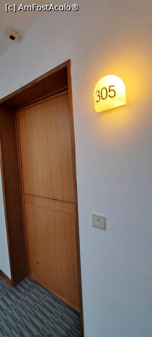[P39] Imperatriz Aparthotel, ușa camerei noastre » foto by irinad
 - 
<span class="allrVoted glyphicon glyphicon-heart hidden" id="av1502291"></span>
<a class="m-l-10 hidden" id="sv1502291" onclick="voting_Foto_DelVot(,1502291,29150)" role="button">șterge vot <span class="glyphicon glyphicon-remove"></span></a>
<a id="v91502291" class=" c-red"  onclick="voting_Foto_SetVot(1502291)" role="button"><span class="glyphicon glyphicon-heart-empty"></span> <b>LIKE</b> = Votează poza</a> <img class="hidden"  id="f1502291W9" src="/imagini/loader.gif" border="0" /><span class="AjErrMes hidden" id="e1502291ErM"></span>