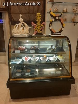 [P10] The Piccadily Lucknow » foto by adso
 - 
<span class="allrVoted glyphicon glyphicon-heart hidden" id="av1502428"></span>
<a class="m-l-10 hidden" id="sv1502428" onclick="voting_Foto_DelVot(,1502428,29151)" role="button">șterge vot <span class="glyphicon glyphicon-remove"></span></a>
<a id="v91502428" class=" c-red"  onclick="voting_Foto_SetVot(1502428)" role="button"><span class="glyphicon glyphicon-heart-empty"></span> <b>LIKE</b> = Votează poza</a> <img class="hidden"  id="f1502428W9" src="/imagini/loader.gif" border="0" /><span class="AjErrMes hidden" id="e1502428ErM"></span>