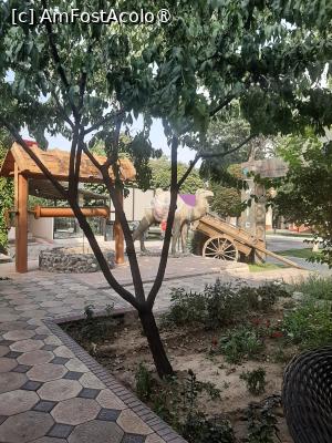 [P28] Bibikhanum Teahouse » foto by adso
 - 
<span class="allrVoted glyphicon glyphicon-heart hidden" id="av1503135"></span>
<a class="m-l-10 hidden" id="sv1503135" onclick="voting_Foto_DelVot(,1503135,29154)" role="button">șterge vot <span class="glyphicon glyphicon-remove"></span></a>
<a id="v91503135" class=" c-red"  onclick="voting_Foto_SetVot(1503135)" role="button"><span class="glyphicon glyphicon-heart-empty"></span> <b>LIKE</b> = Votează poza</a> <img class="hidden"  id="f1503135W9" src="/imagini/loader.gif" border="0" /><span class="AjErrMes hidden" id="e1503135ErM"></span>