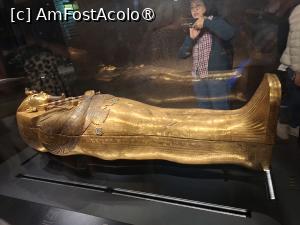 [P30] GEM, Galeriile lui Tutankhamun, Sicriul interior din aur masiv... » foto by mprofeanu
 - 
<span class="allrVoted glyphicon glyphicon-heart hidden" id="av1526974"></span>
<a class="m-l-10 hidden" id="sv1526974" onclick="voting_Foto_DelVot(,1526974,29165)" role="button">șterge vot <span class="glyphicon glyphicon-remove"></span></a>
<a id="v91526974" class=" c-red"  onclick="voting_Foto_SetVot(1526974)" role="button"><span class="glyphicon glyphicon-heart-empty"></span> <b>LIKE</b> = Votează poza</a> <img class="hidden"  id="f1526974W9" src="/imagini/loader.gif" border="0" /><span class="AjErrMes hidden" id="e1526974ErM"></span>