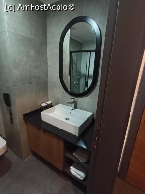 [P07] Chiuveta și oglinda din baie. » foto by ovidiuyepi
 - 
<span class="allrVoted glyphicon glyphicon-heart hidden" id="av1504877"></span>
<a class="m-l-10 hidden" id="sv1504877" onclick="voting_Foto_DelVot(,1504877,29168)" role="button">șterge vot <span class="glyphicon glyphicon-remove"></span></a>
<a id="v91504877" class=" c-red"  onclick="voting_Foto_SetVot(1504877)" role="button"><span class="glyphicon glyphicon-heart-empty"></span> <b>LIKE</b> = Votează poza</a> <img class="hidden"  id="f1504877W9" src="/imagini/loader.gif" border="0" /><span class="AjErrMes hidden" id="e1504877ErM"></span>