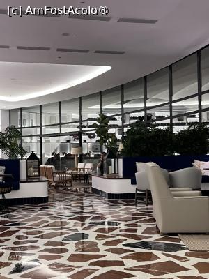 [P11] Lobby bar  » foto by Florris
 - 
<span class="allrVoted glyphicon glyphicon-heart hidden" id="av1504929"></span>
<a class="m-l-10 hidden" id="sv1504929" onclick="voting_Foto_DelVot(,1504929,29169)" role="button">șterge vot <span class="glyphicon glyphicon-remove"></span></a>
<a id="v91504929" class=" c-red"  onclick="voting_Foto_SetVot(1504929)" role="button"><span class="glyphicon glyphicon-heart-empty"></span> <b>LIKE</b> = Votează poza</a> <img class="hidden"  id="f1504929W9" src="/imagini/loader.gif" border="0" /><span class="AjErrMes hidden" id="e1504929ErM"></span>