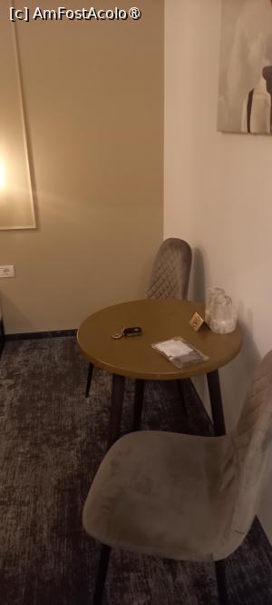 [P09] în camera 104 » foto by zlatna
 - 
<span class="allrVoted glyphicon glyphicon-heart hidden" id="av1506314"></span>
<a class="m-l-10 hidden" id="sv1506314" onclick="voting_Foto_DelVot(,1506314,29176)" role="button">șterge vot <span class="glyphicon glyphicon-remove"></span></a>
<a id="v91506314" class=" c-red"  onclick="voting_Foto_SetVot(1506314)" role="button"><span class="glyphicon glyphicon-heart-empty"></span> <b>LIKE</b> = Votează poza</a> <img class="hidden"  id="f1506314W9" src="/imagini/loader.gif" border="0" /><span class="AjErrMes hidden" id="e1506314ErM"></span>