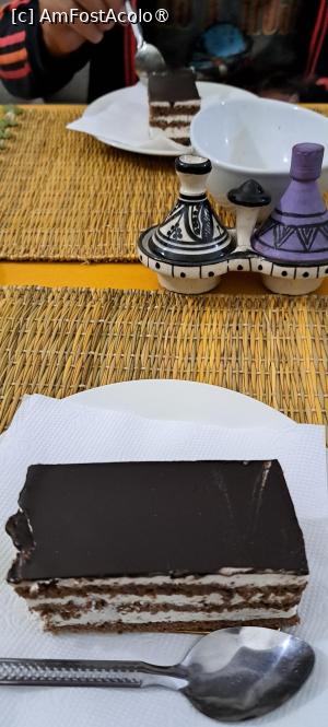 [P58] Cea de-a treia cină, Riad Minorisa » foto by irinad
 - 
<span class="allrVoted glyphicon glyphicon-heart hidden" id="av1508000"></span>
<a class="m-l-10 hidden" id="sv1508000" onclick="voting_Foto_DelVot(,1508000,29184)" role="button">șterge vot <span class="glyphicon glyphicon-remove"></span></a>
<a id="v91508000" class=" c-red"  onclick="voting_Foto_SetVot(1508000)" role="button"><span class="glyphicon glyphicon-heart-empty"></span> <b>LIKE</b> = Votează poza</a> <img class="hidden"  id="f1508000W9" src="/imagini/loader.gif" border="0" /><span class="AjErrMes hidden" id="e1508000ErM"></span>