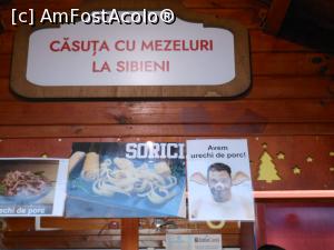 [P38] București - T&acirc;rgul de Crăciun 2022. Domnul din poză și-a făcut transplant de urechi prelevate de la un porc. » foto by iulianic
 - 
<span class="allrVoted glyphicon glyphicon-heart hidden" id="av1341662"></span>
<a class="m-l-10 hidden" id="sv1341662" onclick="voting_Foto_DelVot(,1341662,29197)" role="button">șterge vot <span class="glyphicon glyphicon-remove"></span></a>
<a id="v91341662" class=" c-red"  onclick="voting_Foto_SetVot(1341662)" role="button"><span class="glyphicon glyphicon-heart-empty"></span> <b>LIKE</b> = Votează poza</a> <img class="hidden"  id="f1341662W9" src="/imagini/loader.gif" border="0" /><span class="AjErrMes hidden" id="e1341662ErM"></span>