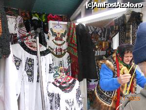 [P08] Târgul de Crăciun - Meșteșugul popular românesc sau o mare artă.  » foto by iulianic
 - 
<span class="allrVoted glyphicon glyphicon-heart hidden" id="av695527"></span>
<a class="m-l-10 hidden" id="sv695527" onclick="voting_Foto_DelVot(,695527,29197)" role="button">șterge vot <span class="glyphicon glyphicon-remove"></span></a>
<a id="v9695527" class=" c-red"  onclick="voting_Foto_SetVot(695527)" role="button"><span class="glyphicon glyphicon-heart-empty"></span> <b>LIKE</b> = Votează poza</a> <img class="hidden"  id="f695527W9" src="/imagini/loader.gif" border="0" /><span class="AjErrMes hidden" id="e695527ErM"></span>