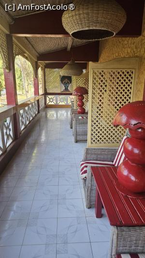 [P12] terasa de la intrare » foto by robert
 - 
<span class="allrVoted glyphicon glyphicon-heart hidden" id="av1510150"></span>
<a class="m-l-10 hidden" id="sv1510150" onclick="voting_Foto_DelVot(,1510150,29198)" role="button">șterge vot <span class="glyphicon glyphicon-remove"></span></a>
<a id="v91510150" class=" c-red"  onclick="voting_Foto_SetVot(1510150)" role="button"><span class="glyphicon glyphicon-heart-empty"></span> <b>LIKE</b> = Votează poza</a> <img class="hidden"  id="f1510150W9" src="/imagini/loader.gif" border="0" /><span class="AjErrMes hidden" id="e1510150ErM"></span>