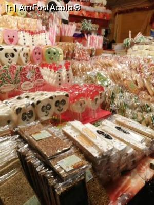 [P04] Dulciuri la t&acirc;rg » foto by nelu73
 - 
<span class="allrVoted glyphicon glyphicon-heart hidden" id="av1266899"></span>
<a class="m-l-10 hidden" id="sv1266899" onclick="voting_Foto_DelVot(,1266899,29199)" role="button">șterge vot <span class="glyphicon glyphicon-remove"></span></a>
<a id="v91266899" class=" c-red"  onclick="voting_Foto_SetVot(1266899)" role="button"><span class="glyphicon glyphicon-heart-empty"></span> <b>LIKE</b> = Votează poza</a> <img class="hidden"  id="f1266899W9" src="/imagini/loader.gif" border="0" /><span class="AjErrMes hidden" id="e1266899ErM"></span>