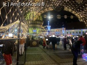 [P31] T&acirc;rgul din Piața Mare,ediția 2023 » foto by AZE
 - 
<span class="allrVoted glyphicon glyphicon-heart hidden" id="av1399722"></span>
<a class="m-l-10 hidden" id="sv1399722" onclick="voting_Foto_DelVot(,1399722,29199)" role="button">șterge vot <span class="glyphicon glyphicon-remove"></span></a>
<a id="v91399722" class=" c-red"  onclick="voting_Foto_SetVot(1399722)" role="button"><span class="glyphicon glyphicon-heart-empty"></span> <b>LIKE</b> = Votează poza</a> <img class="hidden"  id="f1399722W9" src="/imagini/loader.gif" border="0" /><span class="AjErrMes hidden" id="e1399722ErM"></span>