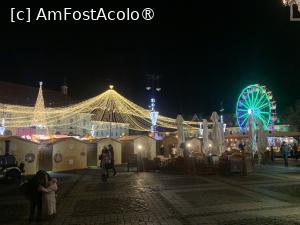 [P34] T&acirc;rgul din Piața Mare,ediția 2023 » foto by AZE
 - 
<span class="allrVoted glyphicon glyphicon-heart hidden" id="av1399725"></span>
<a class="m-l-10 hidden" id="sv1399725" onclick="voting_Foto_DelVot(,1399725,29199)" role="button">șterge vot <span class="glyphicon glyphicon-remove"></span></a>
<a id="v91399725" class=" c-red"  onclick="voting_Foto_SetVot(1399725)" role="button"><span class="glyphicon glyphicon-heart-empty"></span> <b>LIKE</b> = Votează poza</a> <img class="hidden"  id="f1399725W9" src="/imagini/loader.gif" border="0" /><span class="AjErrMes hidden" id="e1399725ErM"></span>