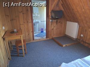 [P17] Pensiunea Cristina - camera mea » foto by Carmen Ion
 - 
&lt;span class=&quot;allrVoted glyphicon glyphicon-heart hidden&quot; id=&quot;av1510264&quot;&gt;&lt;/span&gt;
&lt;a class=&quot;m-l-10 hidden&quot; id=&quot;sv1510264&quot; onclick=&quot;voting_Foto_DelVot(,1510264,29200)&quot; role=&quot;button&quot;&gt;șterge vot &lt;span class=&quot;glyphicon glyphicon-remove&quot;&gt;&lt;/span&gt;&lt;/a&gt;
&lt;a id=&quot;v91510264&quot; class=&quot; c-red&quot;  onclick=&quot;voting_Foto_SetVot(1510264)&quot; role=&quot;button&quot;&gt;&lt;span class=&quot;glyphicon glyphicon-heart-empty&quot;&gt;&lt;/span&gt; &lt;b&gt;LIKE&lt;/b&gt; = Votează poza&lt;/a&gt; &lt;img class=&quot;hidden&quot;  id=&quot;f1510264W9&quot; src=&quot;/imagini/loader.gif&quot; border=&quot;0&quot; /&gt;&lt;span class=&quot;AjErrMes hidden&quot; id=&quot;e1510264ErM&quot;&gt;&lt;/span&gt;