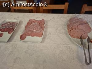 [P24] Pensiunea Cristina - micul dejun » foto by Carmen Ion
 - 
&lt;span class=&quot;allrVoted glyphicon glyphicon-heart hidden&quot; id=&quot;av1510271&quot;&gt;&lt;/span&gt;
&lt;a class=&quot;m-l-10 hidden&quot; id=&quot;sv1510271&quot; onclick=&quot;voting_Foto_DelVot(,1510271,29200)&quot; role=&quot;button&quot;&gt;șterge vot &lt;span class=&quot;glyphicon glyphicon-remove&quot;&gt;&lt;/span&gt;&lt;/a&gt;
&lt;a id=&quot;v91510271&quot; class=&quot; c-red&quot;  onclick=&quot;voting_Foto_SetVot(1510271)&quot; role=&quot;button&quot;&gt;&lt;span class=&quot;glyphicon glyphicon-heart-empty&quot;&gt;&lt;/span&gt; &lt;b&gt;LIKE&lt;/b&gt; = Votează poza&lt;/a&gt; &lt;img class=&quot;hidden&quot;  id=&quot;f1510271W9&quot; src=&quot;/imagini/loader.gif&quot; border=&quot;0&quot; /&gt;&lt;span class=&quot;AjErrMes hidden&quot; id=&quot;e1510271ErM&quot;&gt;&lt;/span&gt;